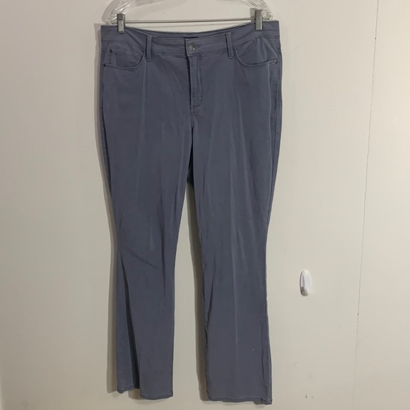 NYDJ Super soft looks like jeans but doesn’t feel like them Size 16 - Picture 1 of 9